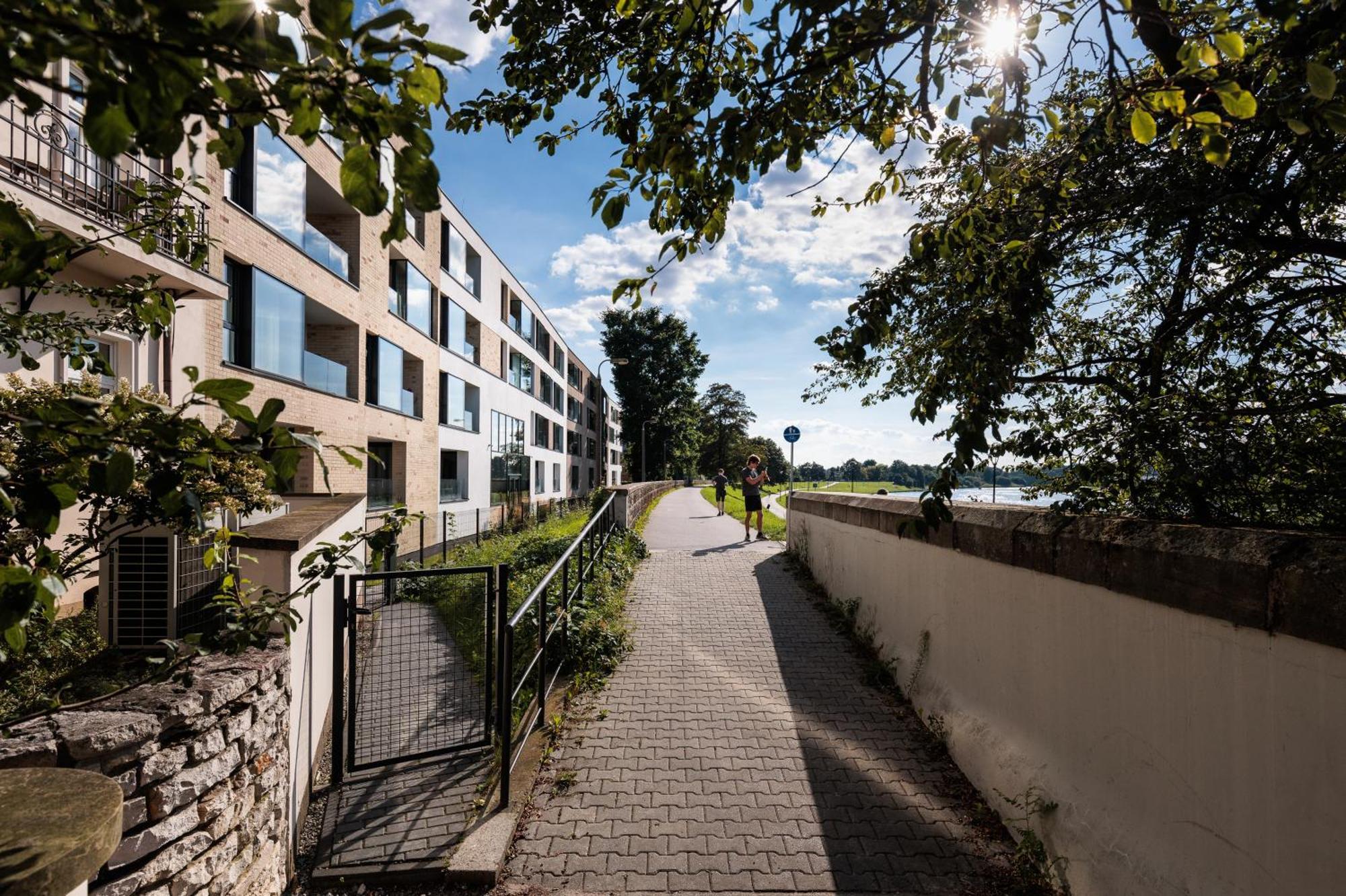 Elegancki Apartament Przy Wisle - Prywatny Parking - By Upstairs Apartment *